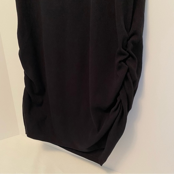 Old Navy Maternity First-Layer Rib-Knit Side-Shirred Black Tank Top Size XL - Picture 3 of 6